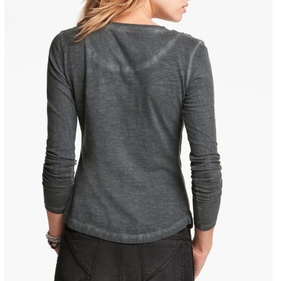 Free People Elevated Basic Gray Sequin Henley Top Blouse. Closet Staple. Sz S. - Picture 7 of 7